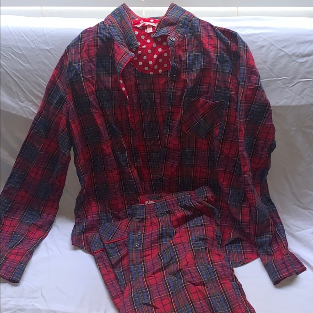 Victoria’s Secret Pajamas set size S.